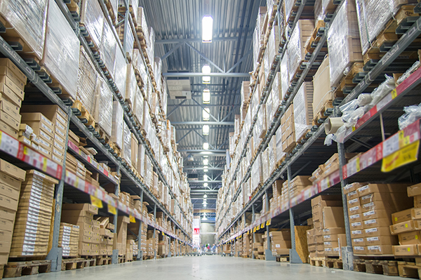 Vanguard_warehouse_114365851_02